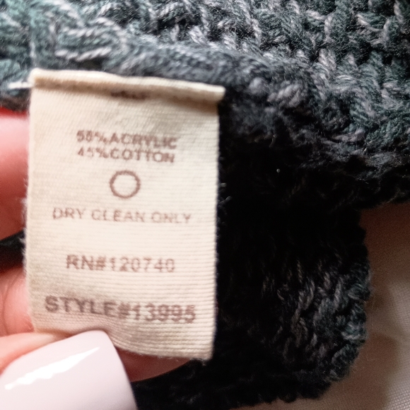 Hem & Thread NWT Women's Chunk Pullover Sweater Size S/M - Picture 9 of 10